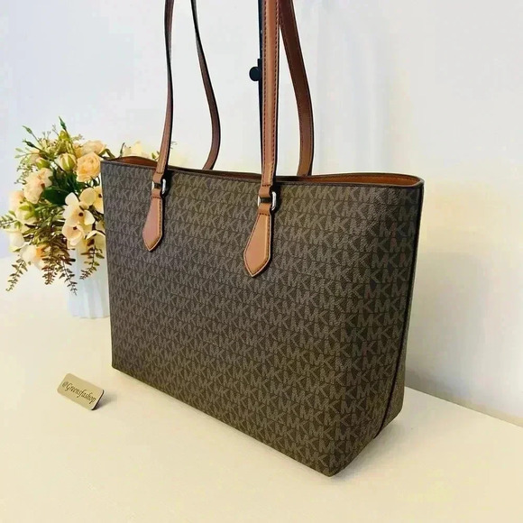 Michael Kors Purse Sheila Large Signature & Metallic Tote Bag Brown - Picture 5 of 10